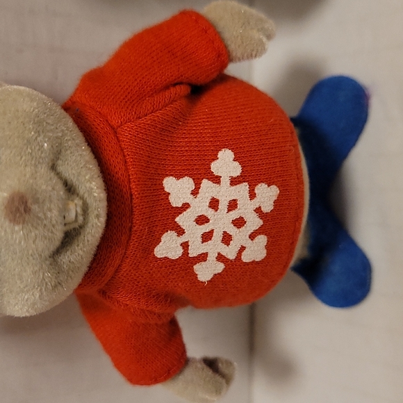 Vintage Disney Bernard and Miss Bianca Flocked Ornaments - Picture 9 of 16